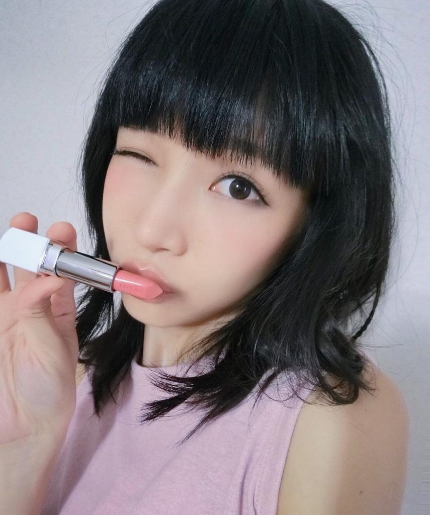 润唇膏太油怎么补救视频,润唇膏怎么去唇纹