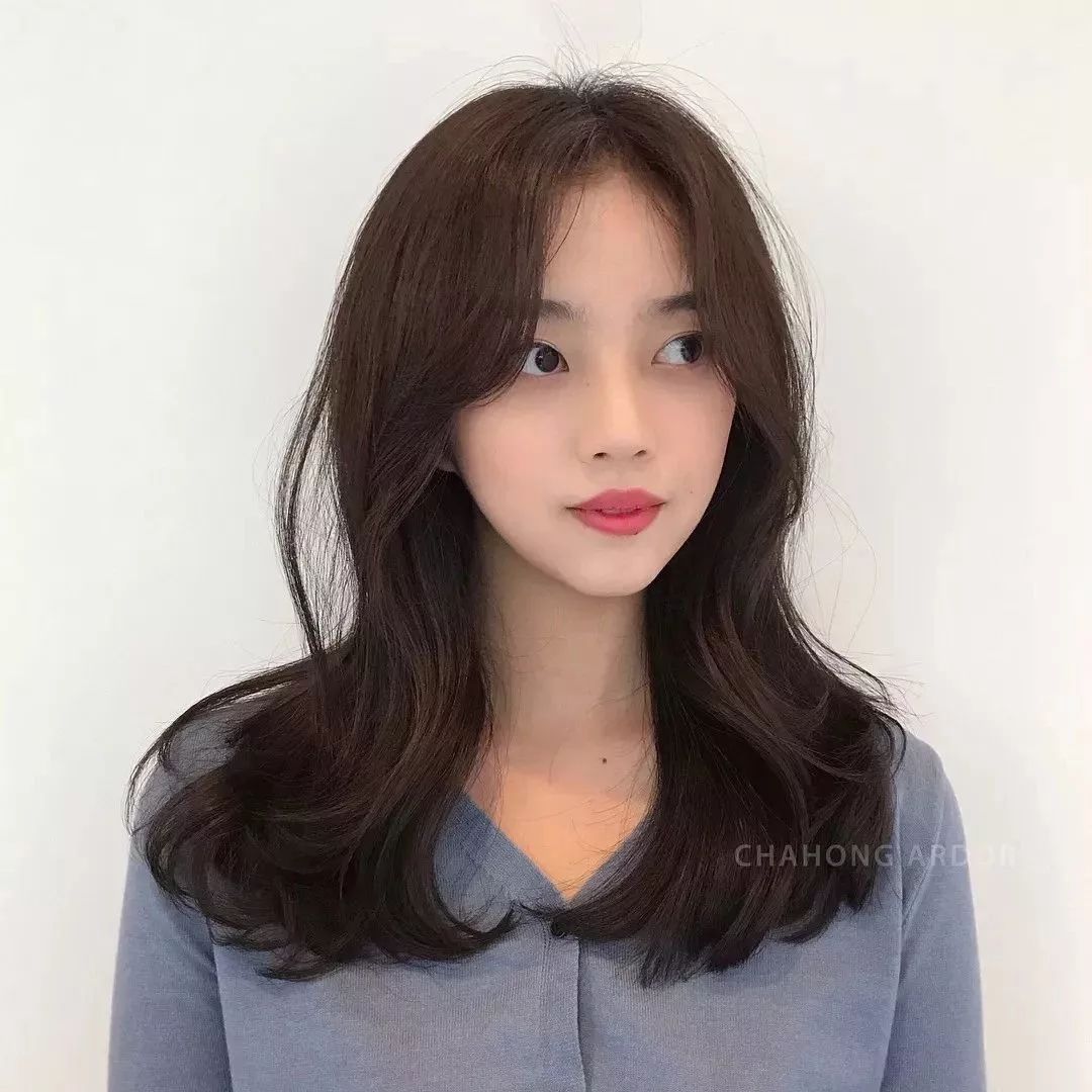 中长发锁骨发烫发中卷,初恋锁骨发中长发烫发