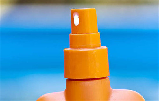 防晒霜物理防晒跟化学防晒区别,cpb防晒霜是物理防晒还是化学防晒