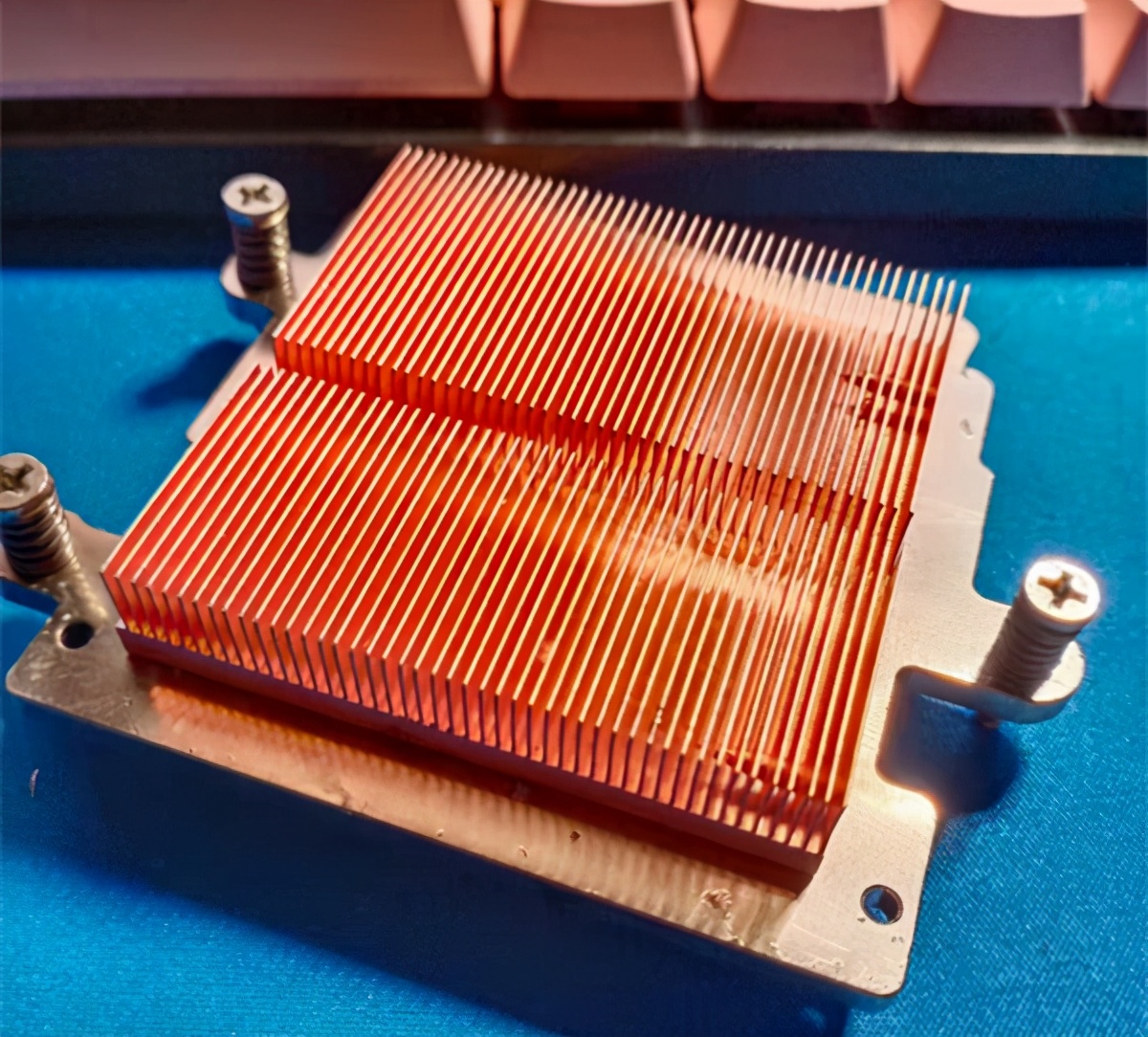 1L微型主机有必要用i7处理器么，Dell7080MFF