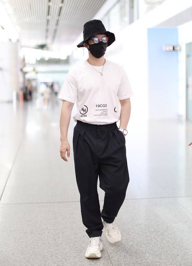 黄晓明日常穿衣搭配,黄晓明造型盘点