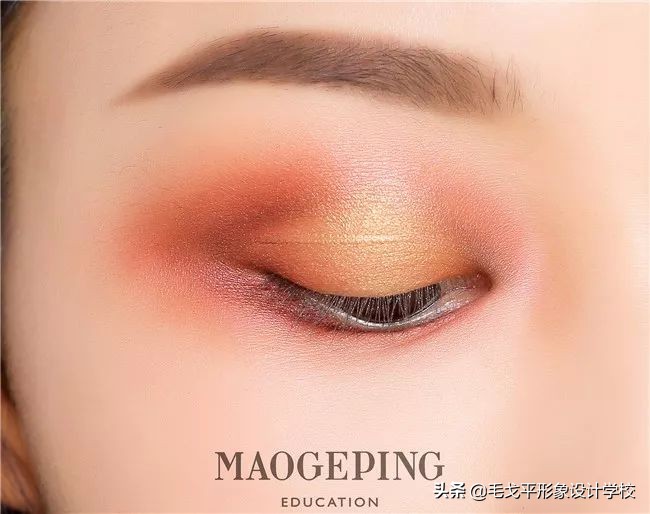 如何让眼睛变得好看又有神,让眼睛变美又有神的小妙招