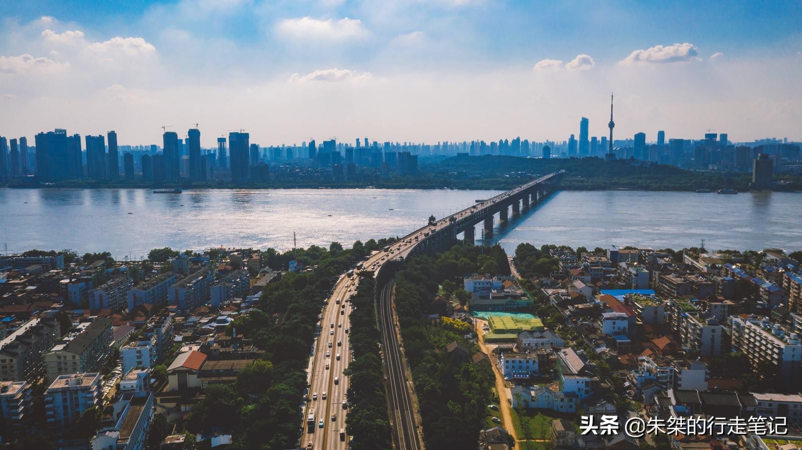 武汉是全球公认的三大赏樱胜地,世界三大赏樱胜地是无锡还是武汉