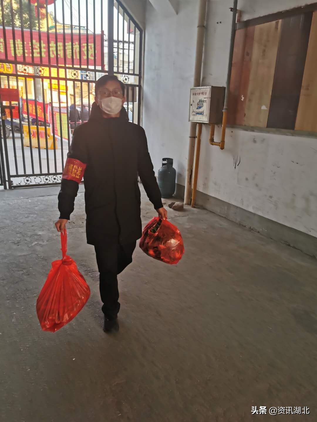 战“役”一线|麻城市医保局“一人多角色”参与疫情阻击战