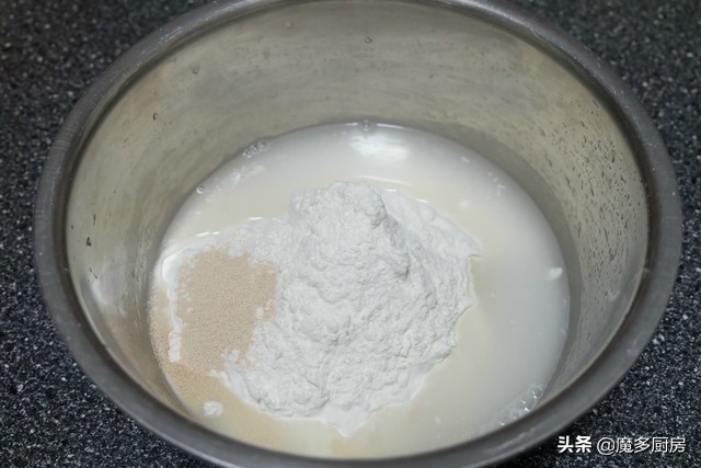 做出来的烧饼想要酥脆怎么和面,烧饼也能自己做和面有讲究
