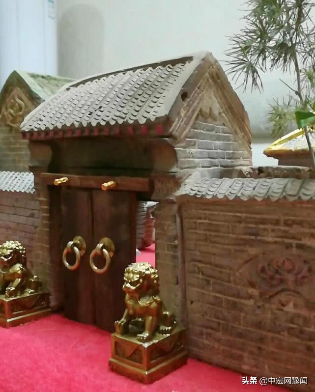 厉害！商丘男子痴迷“捡废砖”巧手加工后能卖上千元