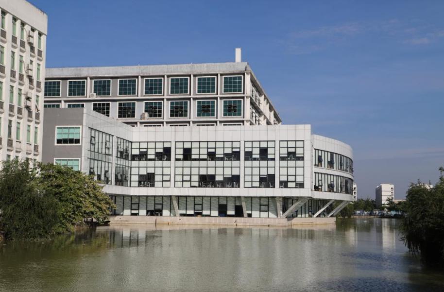 广州工商学院网红,广东高校网红