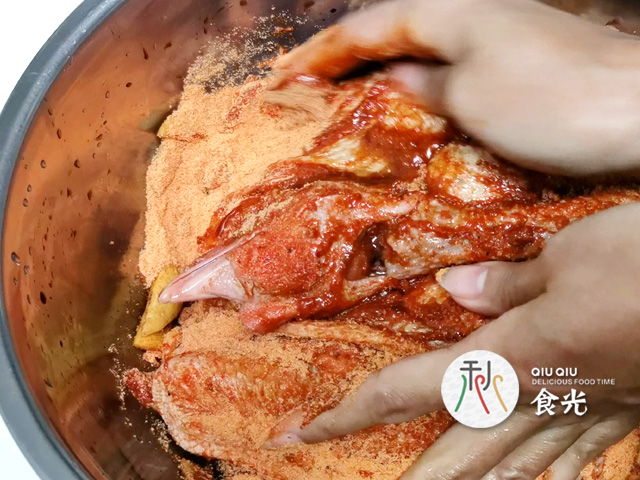 奥尔良烤鸡傻瓜式做法，只需2步不会做饭也能做，味道比卖的好吃