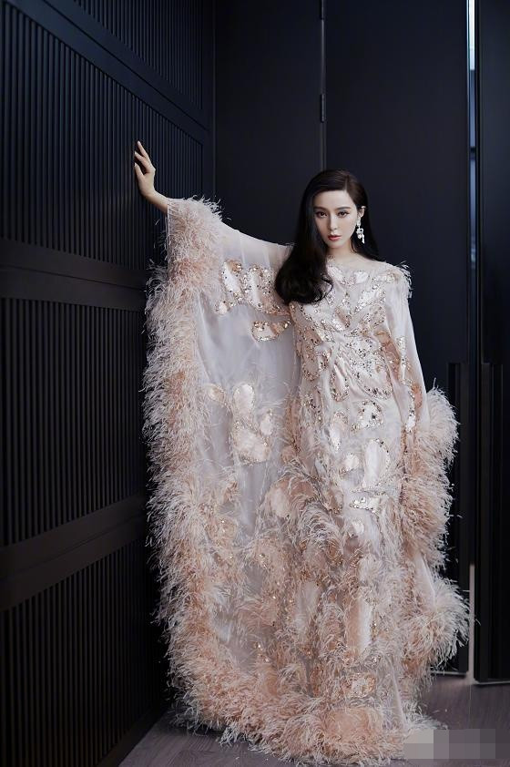 范冰冰很难驾驭的发型,范冰冰为什么要出演非常完美