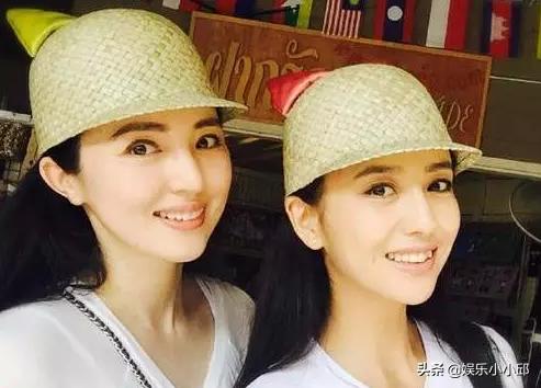 明星撞衫不可怕谁肌肤暗沉谁尴尬,女明星撞衫不尴尬撞脸才可怕