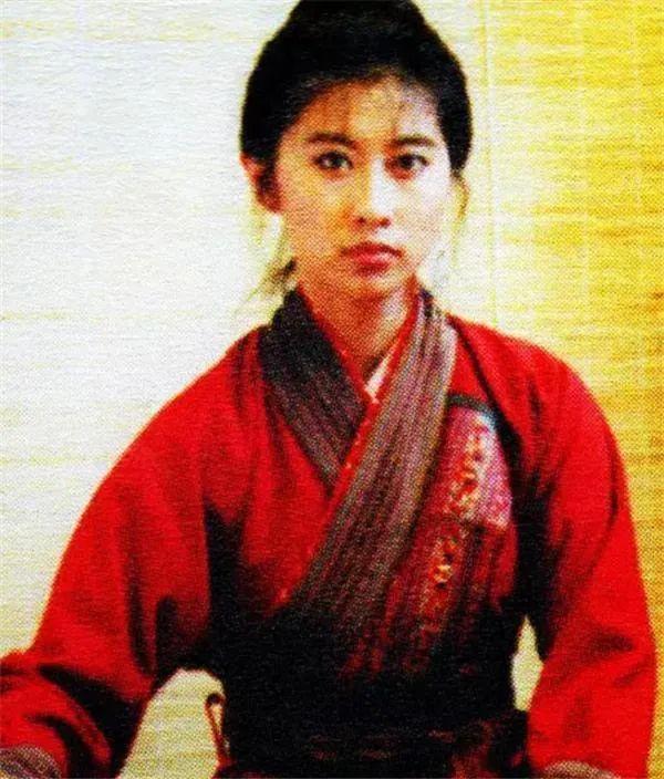 疫情下第一个站出来的香港明星！演过令狐冲，比张学友早封歌神