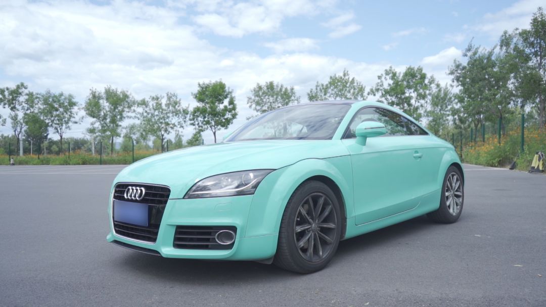 动力强劲外观拉风，15万四个圈能圆跑车梦