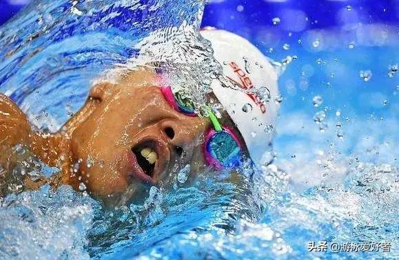 四种泳姿慢动作,四种泳姿腿部动作