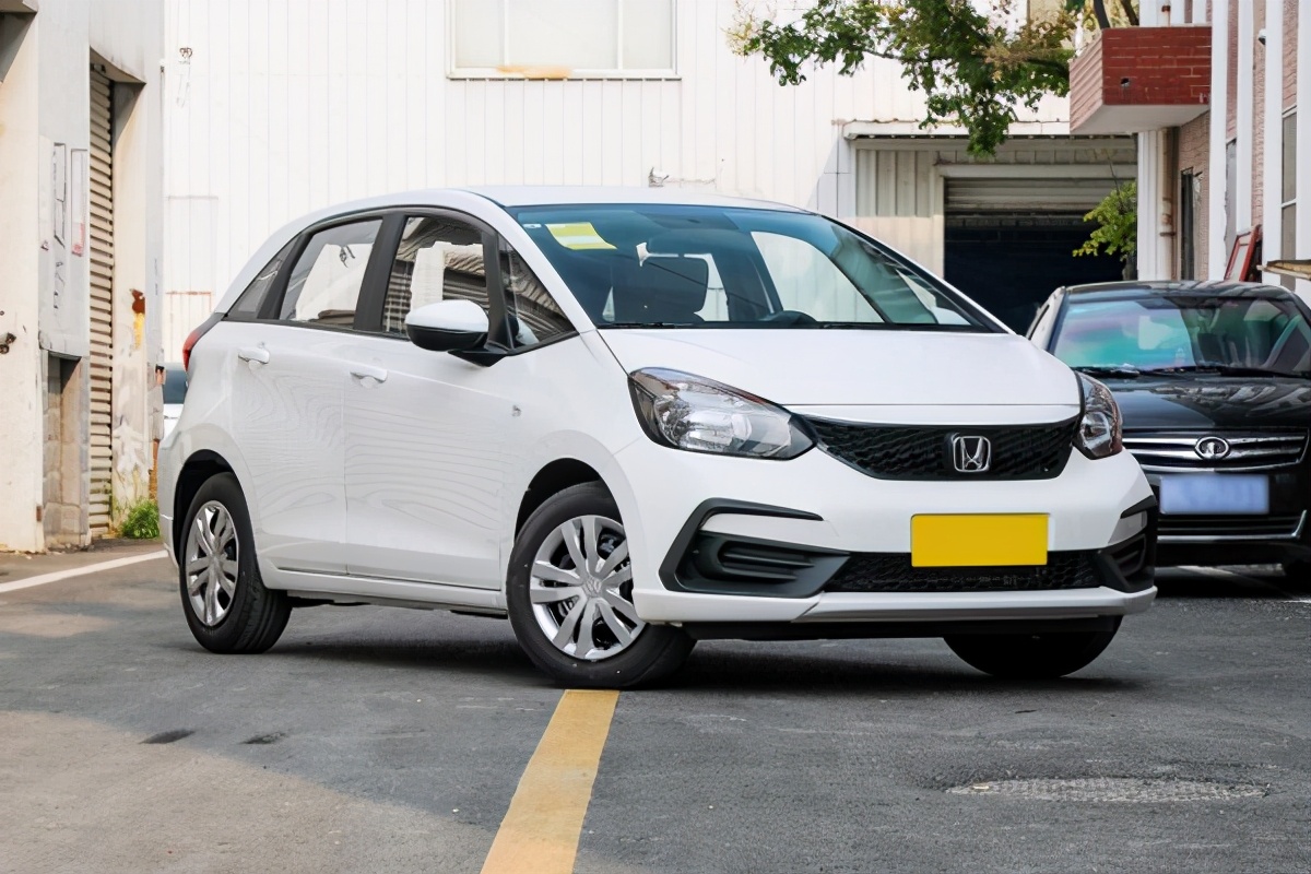 适合工薪阶层开的省油耐用5种车,实用又划算的家用车该选哪款