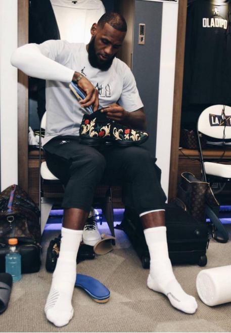 如何通过小动作纠正扁平足,扁平足最佳训练方法