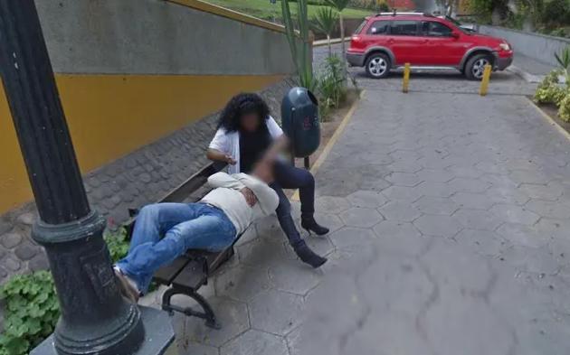 在“谷歌街景”里寻找逝去回忆的人们