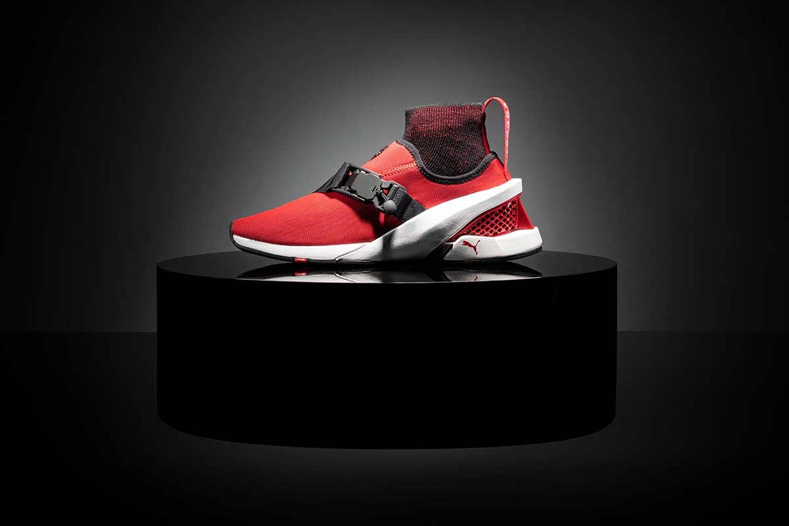 彪马法拉利鞋,彪马和法拉利联名鞋