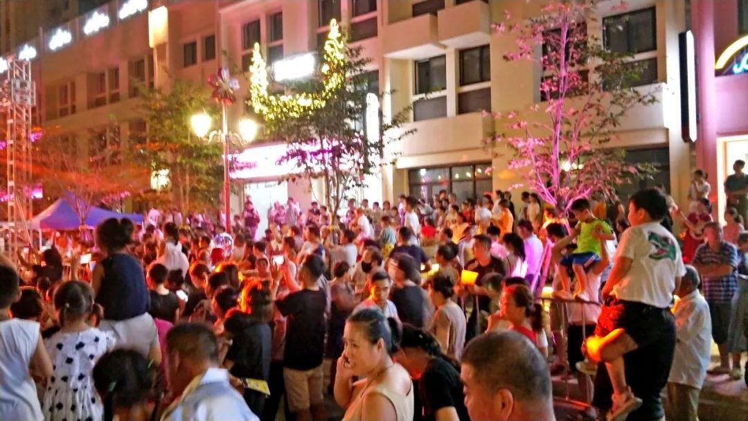 消费红包、惊喜礼品等你拿!今晚七点相约花语路,精彩预告看这里