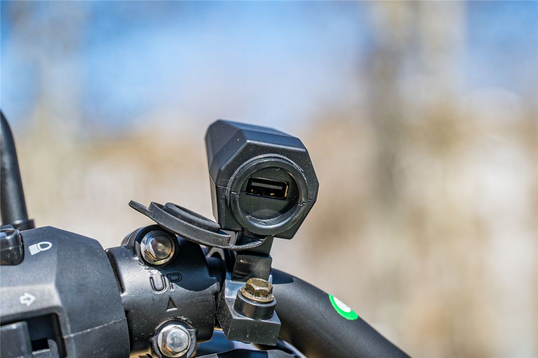 鑫源自由风500边三轮几个挡位,鑫源自由风500边三轮纪念版测评