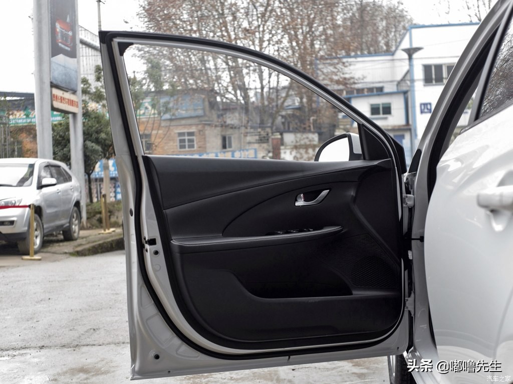 长安悦翔v3换挡平顺吗,长安悦翔手动挡试驾视频