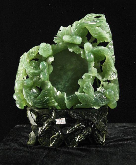 岫玉与蛇纹石玉比较哪个好,蛇纹石岫玉是什么意思