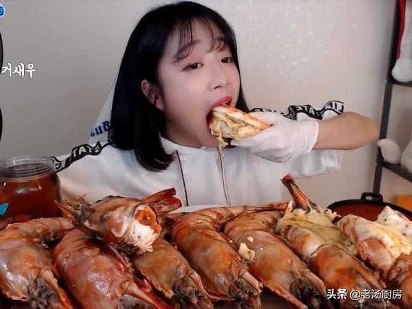 韩版“千千”1米4的萝莉身高，却狂嗑9只40cm大虾加泡面！