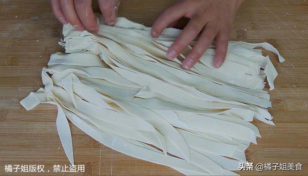 凉面的家常做法干面条,凉面的面条怎么煮商业做法