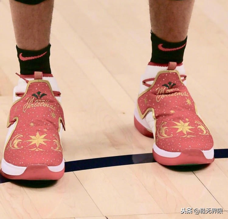 鍦ｈ癁鐗硅緫绌挎惌,鍦ｈ癁鏂板勾绌挎惌鐗硅緫