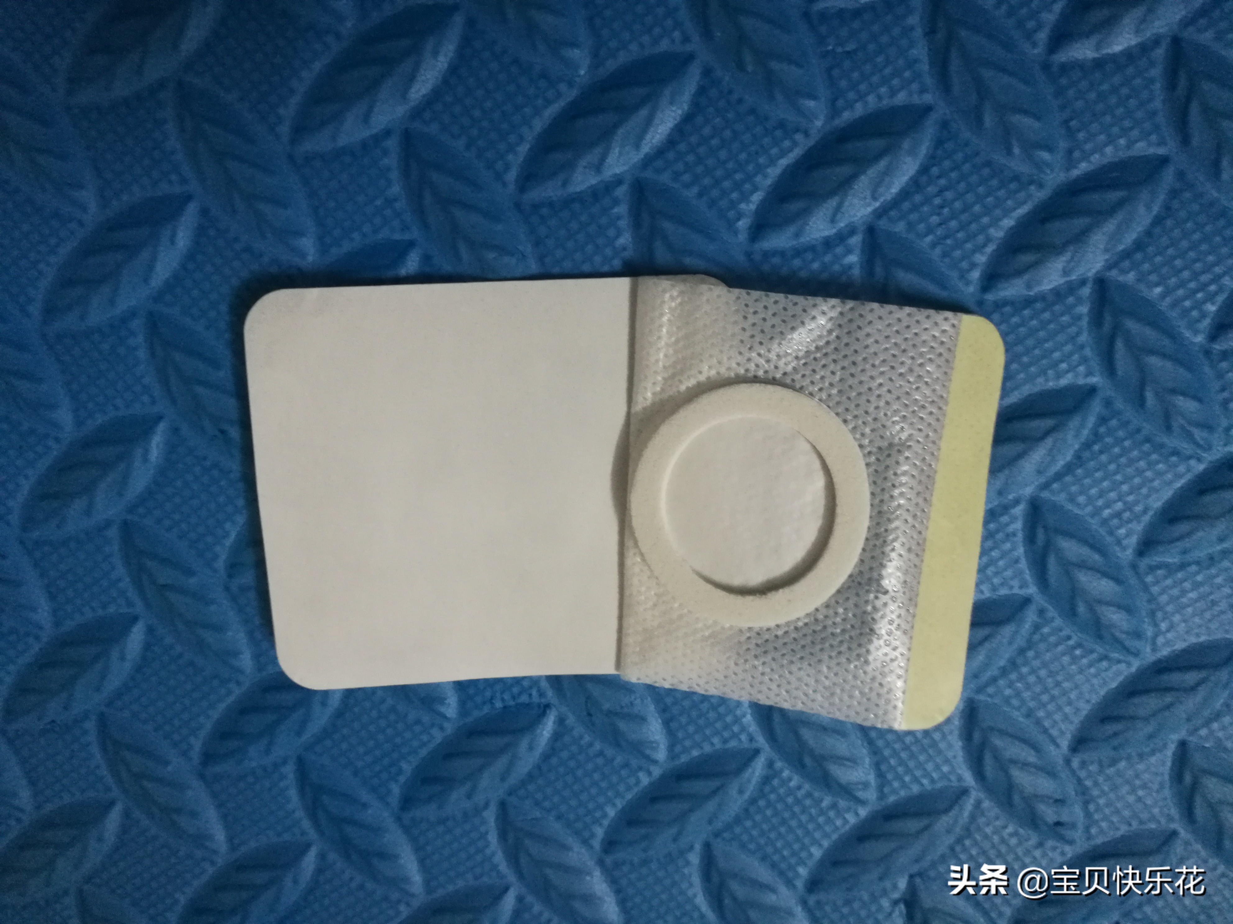 小孩子肚胀气贴肚脐的药怎么做的,自制蜜丸脐贴视频教程