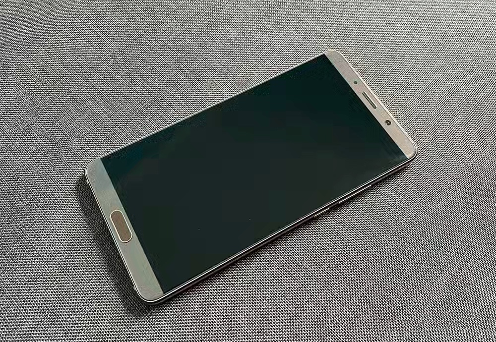 华为mate10现在还好用吗,为什么用了4年的mate10不卡