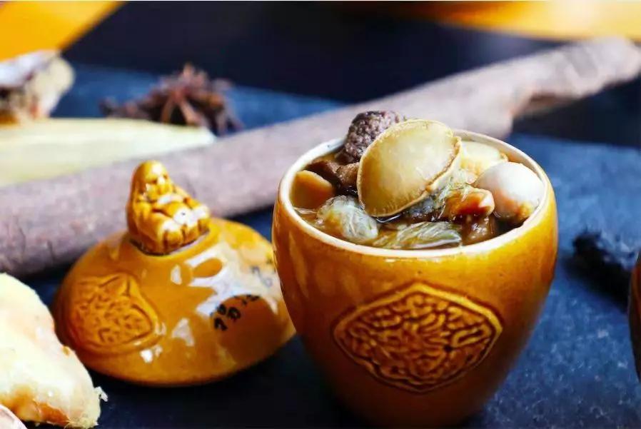 赞！支持居家就餐，足不出户，品尝高端酒店美食…