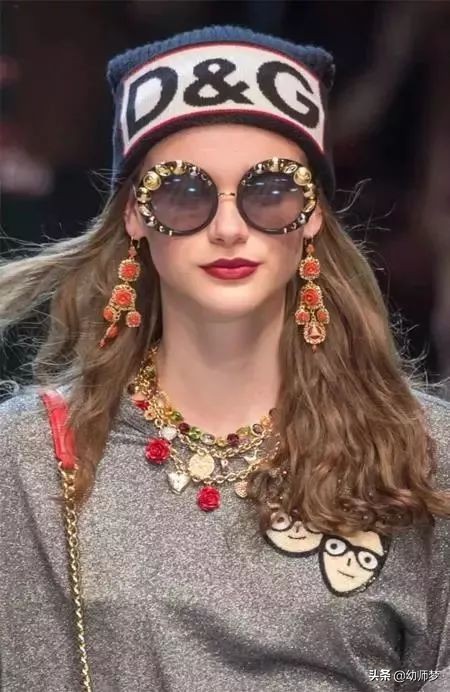 一款百搭不挑时尚不挑脸型的帽子,30-40岁女人洋气帽子适合脸大