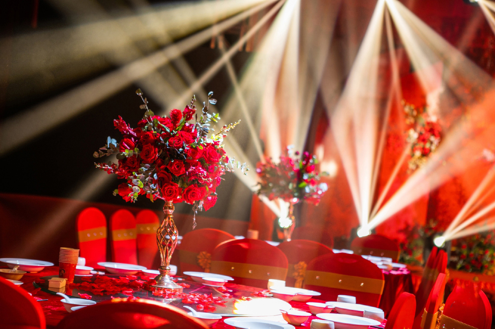 婚姻行业属于什么行业,婚嫁行业有哪些