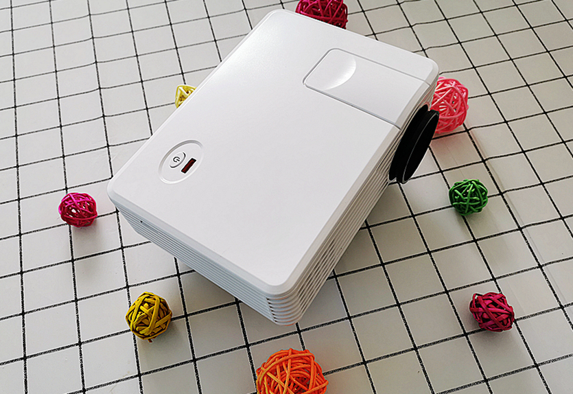 瑞格尔迷你投影,瑞格尔投影数码科技