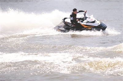 沈阳版《大桥下面》：触碰一个个活色生香的灵魂