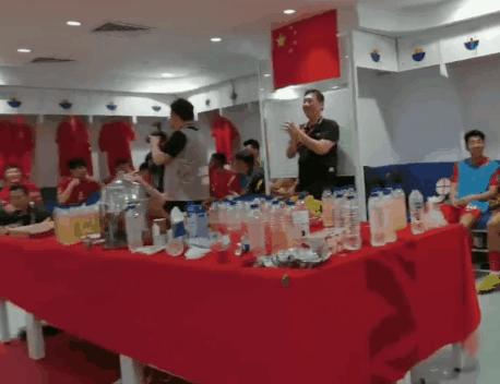 中超联赛被称为“金元足球”？80亿的中超不如体工大队运动会？