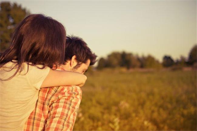 丈夫在外面找女人怎么办,丈夫外面找了离了婚的女人