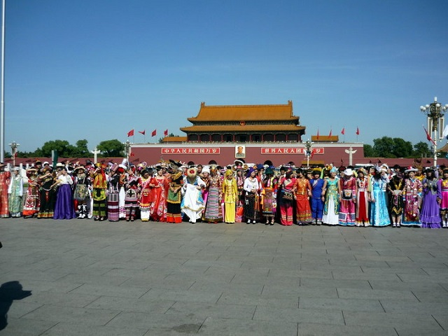 建国初期全国有多少个民族,新中国确认出多少个民族