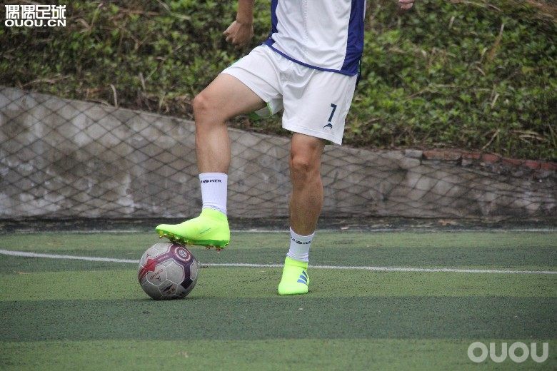 阿迪达斯nemeziz18.1测评,阿迪达斯nemeziz平底