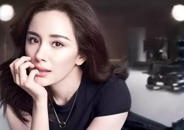 必买品牌护肤彩妆推荐女士用,最好用的护肤彩妆套装推荐女性