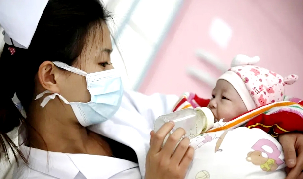 6个月内新生儿怎么护理,6个月新生儿如何照顾