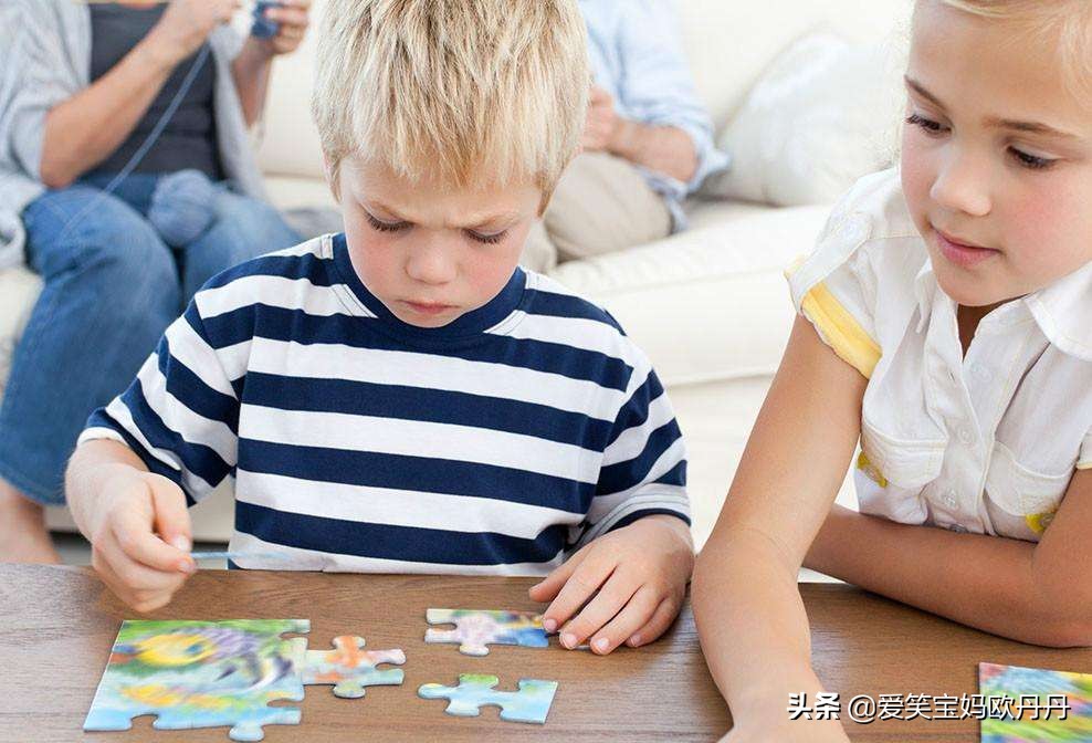 特殊时期怎么教孩子玩拼图,小孩不爱玩拼图游戏怎么办