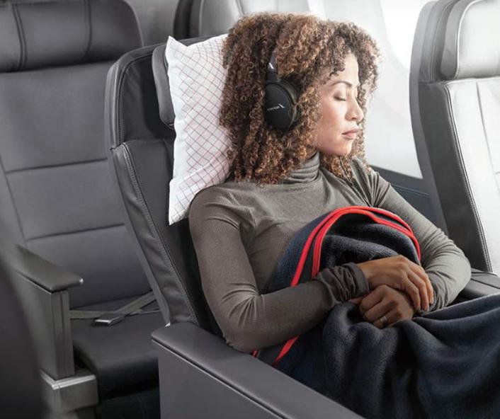 飞机上的三个“特殊”服务，你不提空姐不会主动给，学起来！