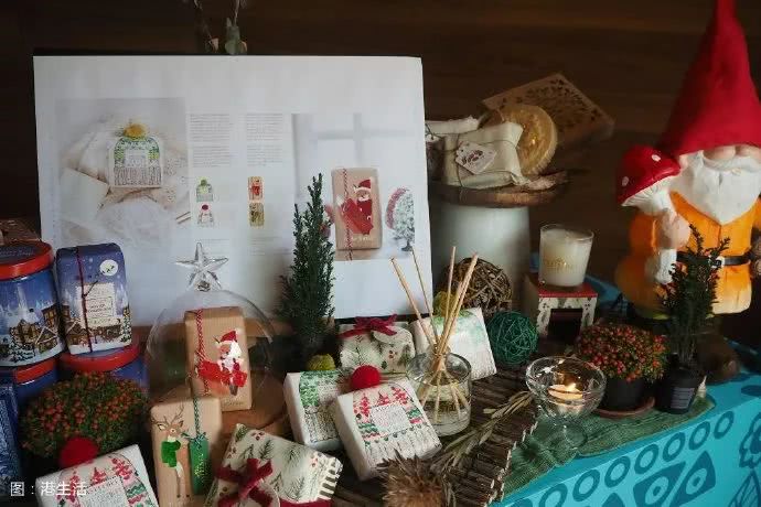 香港巨型圣诞树,香港圣诞树旅游攻略