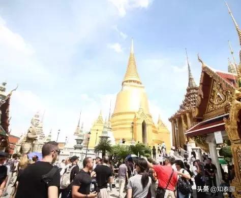 还有多少中国人，被商业化的泰国佛牌宰得“心甘情愿”？