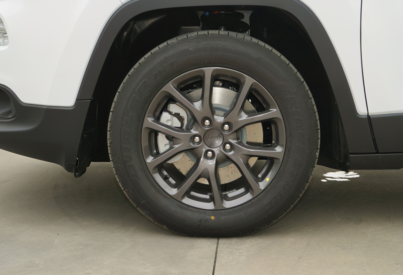 吉普自由光2.0t车主油耗,吉普自由光油耗突然从8.7到11.2