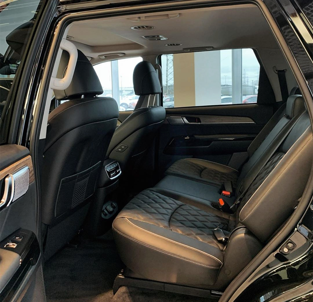 越野性能媲美丰田霸道，新款起亚霸锐实车，搭3.0T+全时四驱