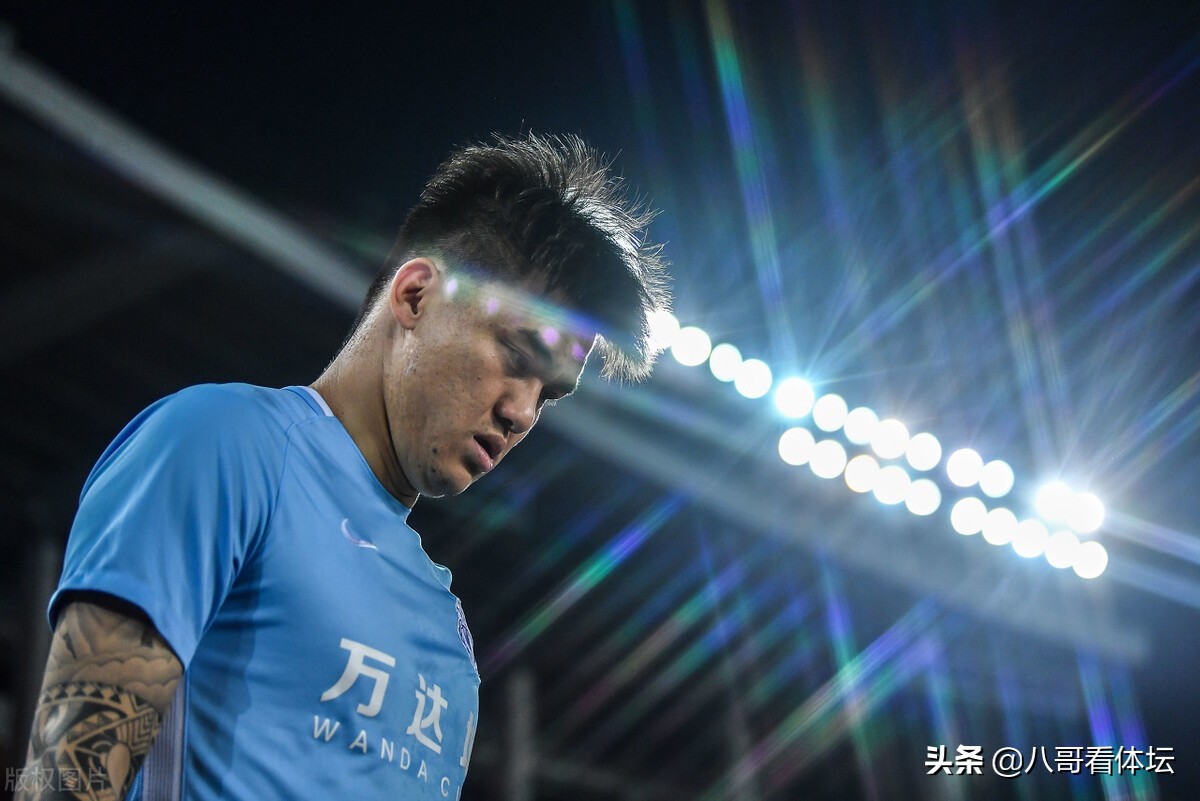 中超亿元先生一年无球可踢，2021仍未找到下家，熬完合同退役