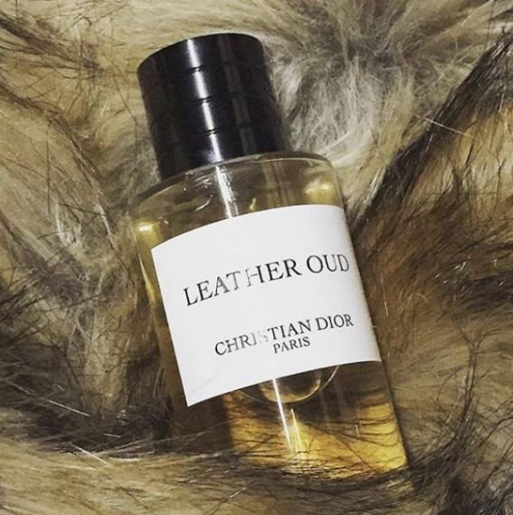 香水味道特别重,香水里有浓烈的味道