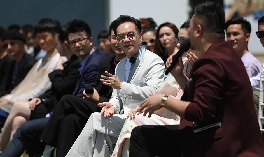 1987年少东家当总裁，温州老板钱金波的红蜻蜓一飞就是25年